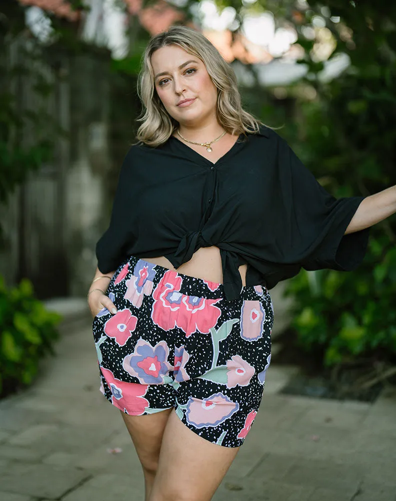 💙 NELLY Floral Stretch Shorts