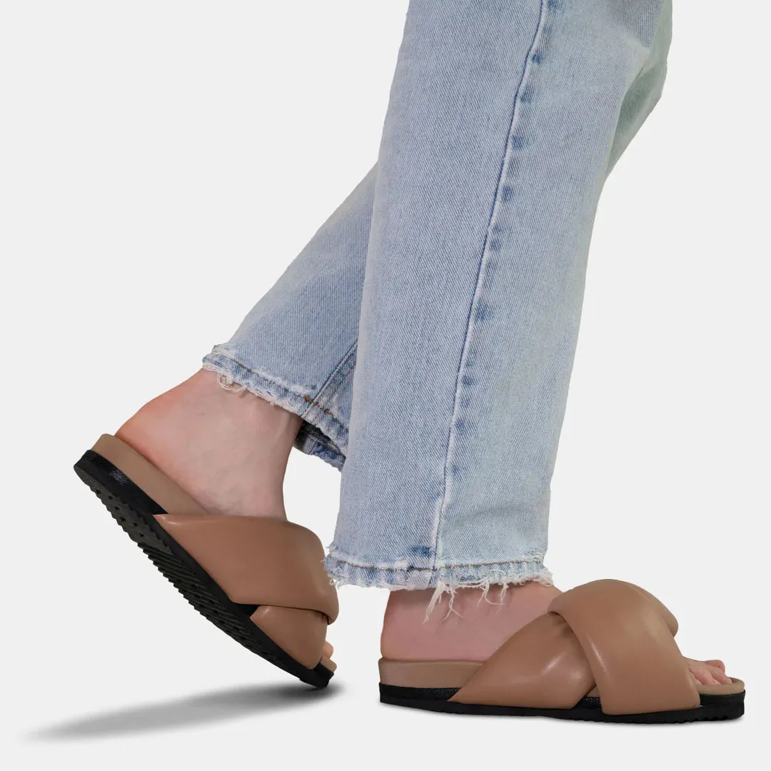Roam Foldy Puffy Vegan Leather Sandal - Nude