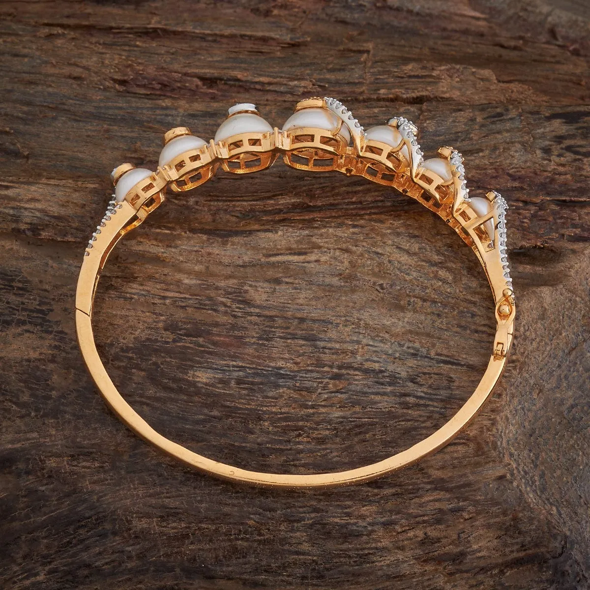 Zircon Kada 177496